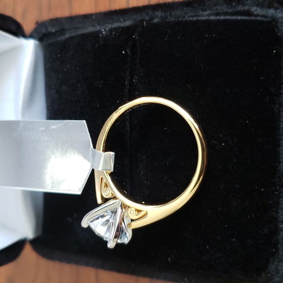 $3500 2Ct 14k Yellow & White Gold Round Moissanite Diamond - Picture 4 of 15